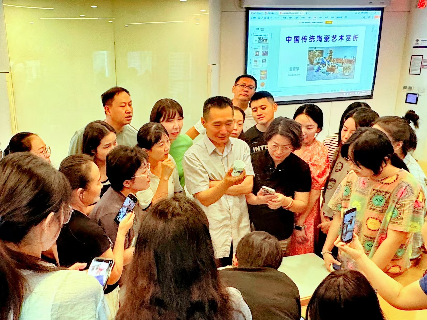 20240819- 清华伟新乡村美术教师培养计划第10举办- 精品无码久久久久久久久_国产精品一区二区三区四区五区_欧美亚洲国产激情一区二区_午夜精品久久久久久久久久久久_亚洲欧洲中文日韩久久AV乱码_91精品欧美一区二区三区_久久精品一区二区免费播放_日韩高清大片永久免费入口_久久国产欧美日韩精品免费_欧美一区二区三区久久综合_国产精品天天狠天天看美术学院副教授董素学讲授“中国传统陶瓷艺术赏析”-郭薇拍摄.jpg